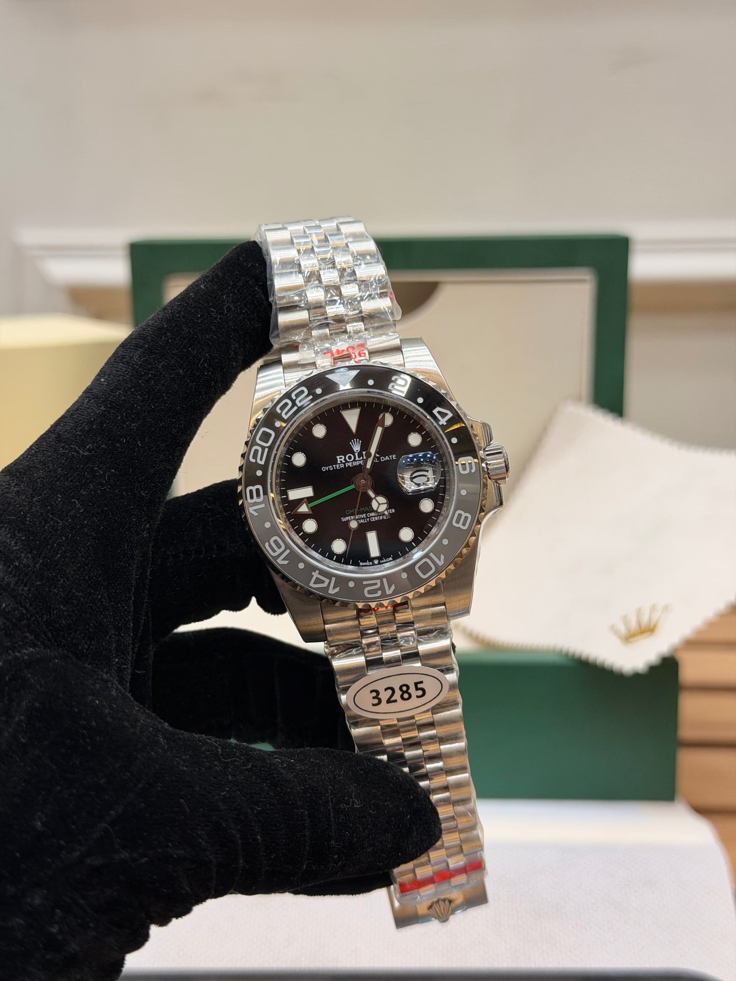 QS FACTORY 41 MM GMT BRUCE WAYNE